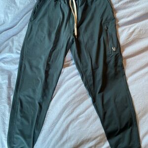 Vuori Sunday Performance Joggers Indigo